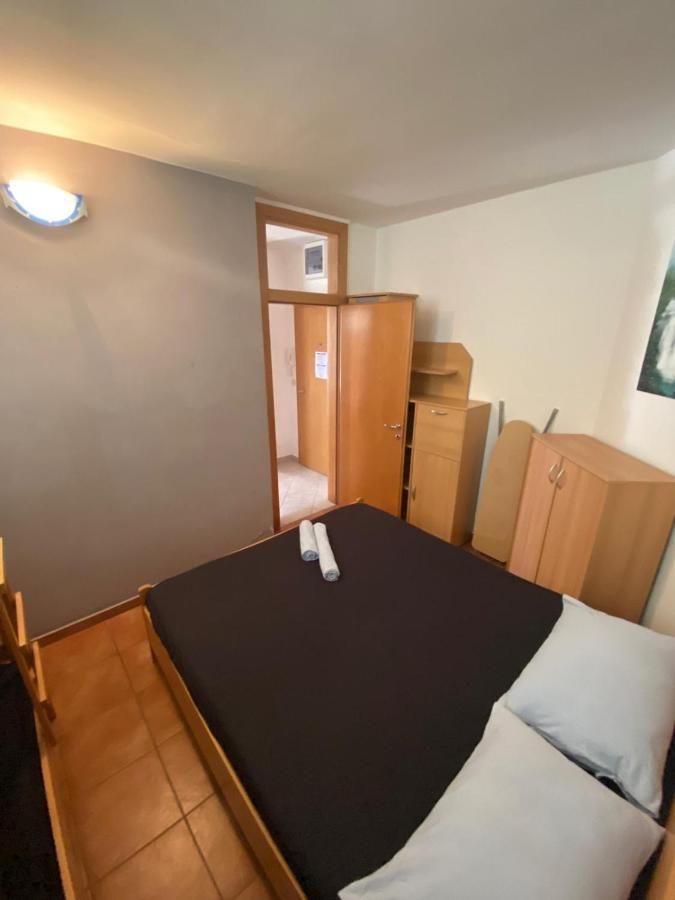 Apartment Dilba Novalja Buitenkant foto